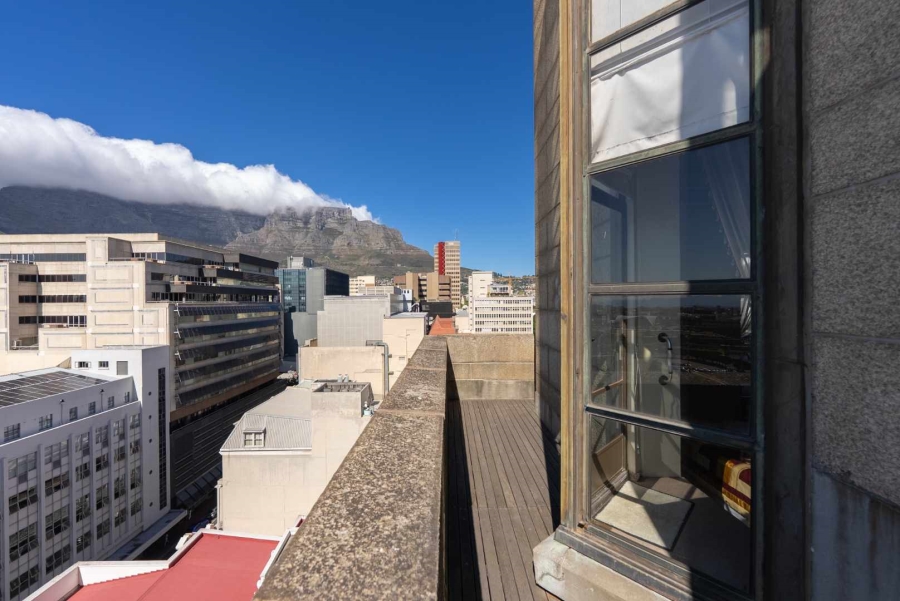 2 Bedroom Property for Sale in Cape Town City Centre Western Cape
